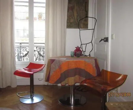 Bed & Breakfast Centre 3*