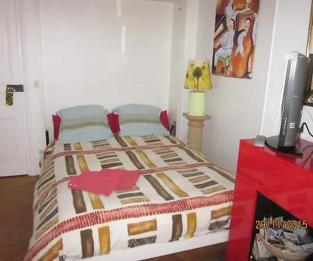 Centre Bed & Breakfast Paris